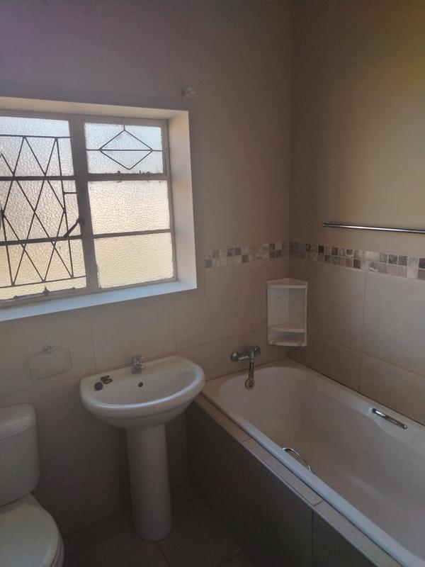 To Let 3 Bedroom Property for Rent in Despatch Eastern Cape